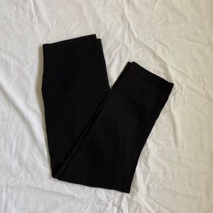 LULULEMON MESH CAPRI